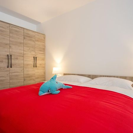 Apartments Viktorija Baška Екстериор снимка