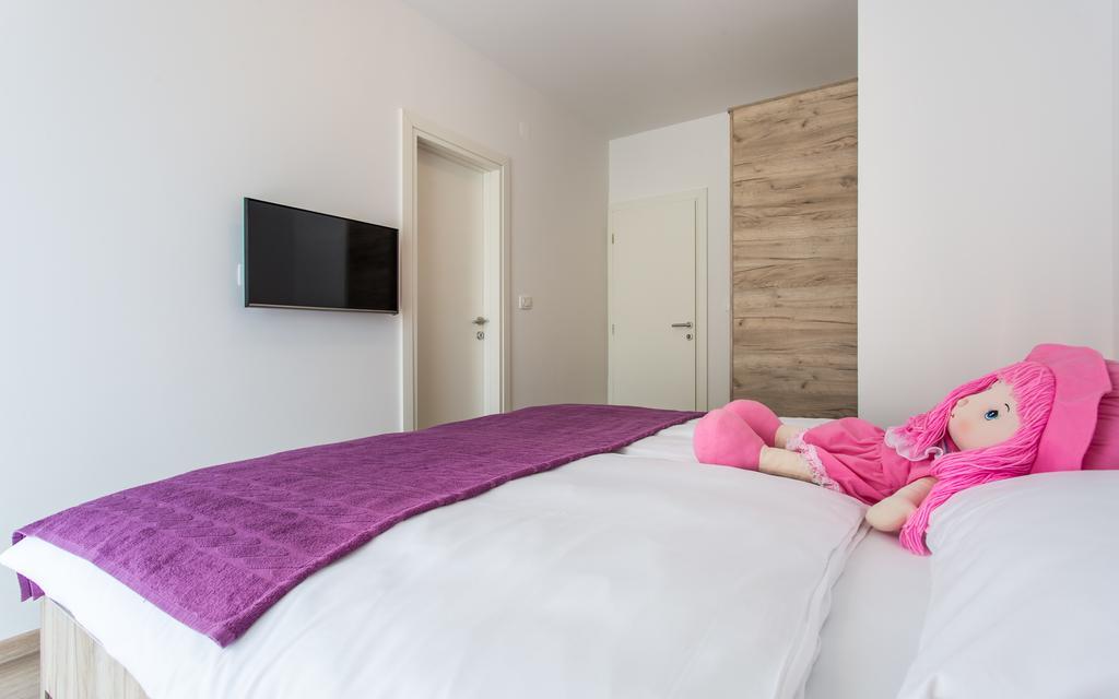 Apartments Viktorija Baška Екстериор снимка