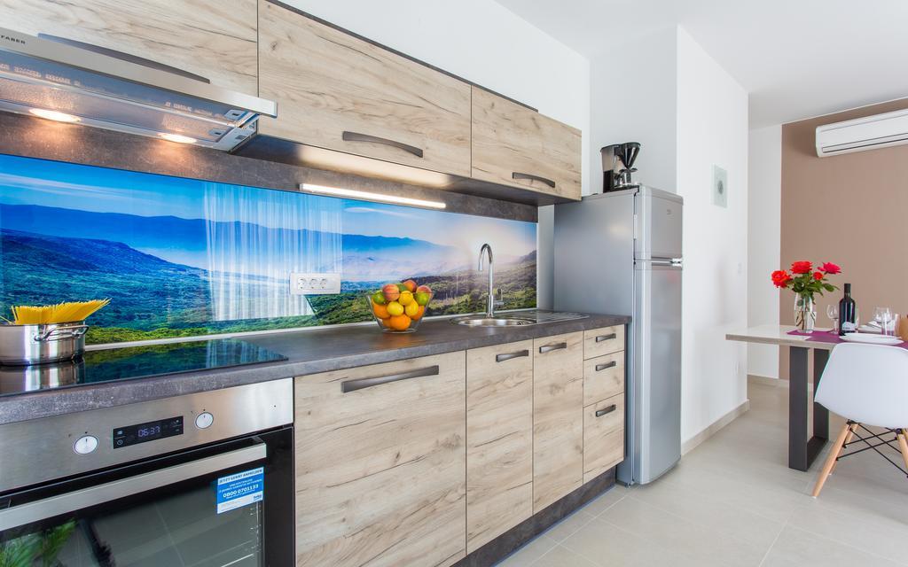 Apartments Viktorija Baška Екстериор снимка