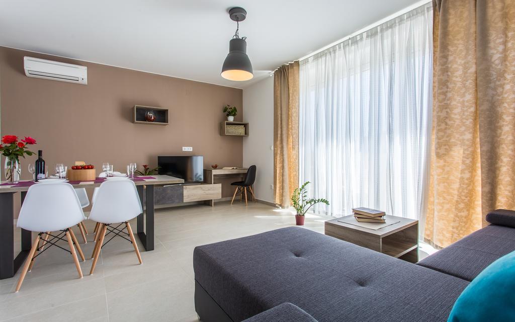Apartments Viktorija Baška Екстериор снимка