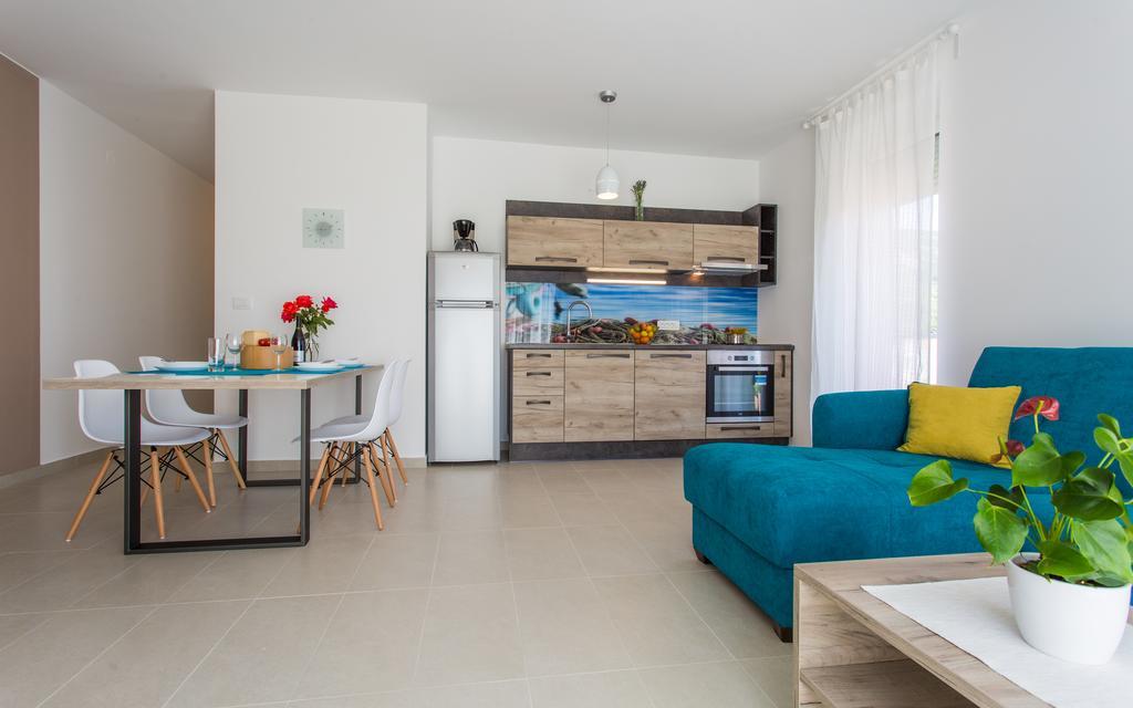 Apartments Viktorija Baška Екстериор снимка