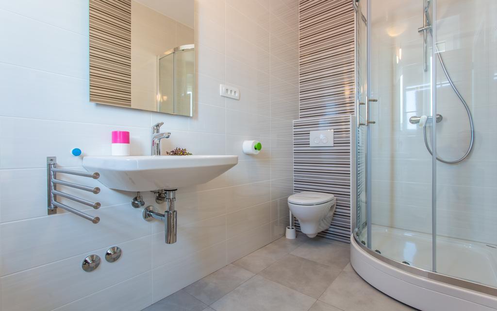 Apartments Viktorija Baška Екстериор снимка