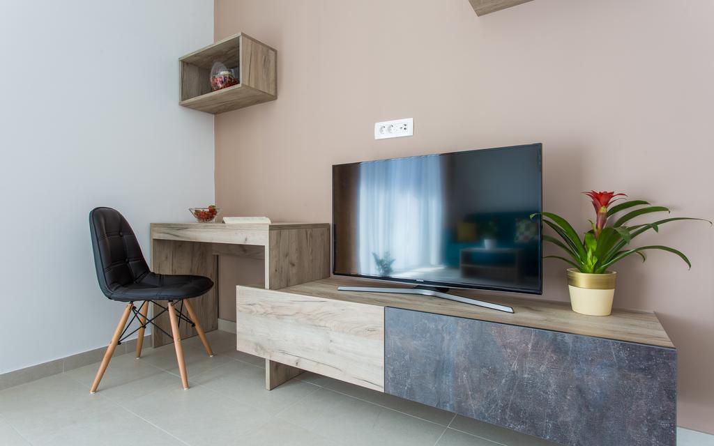 Apartments Viktorija Baška Екстериор снимка