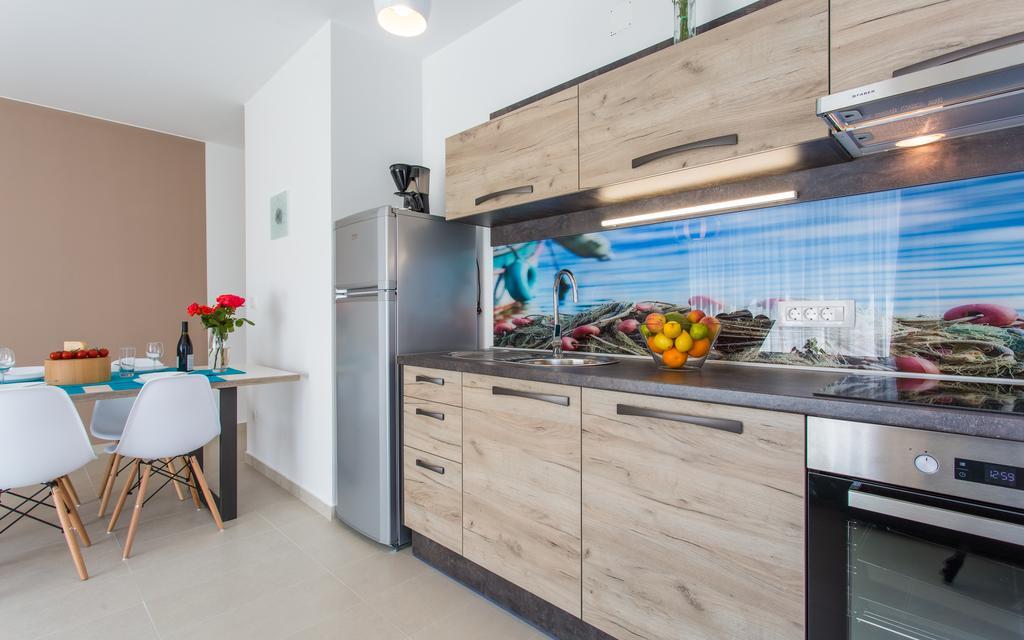Apartments Viktorija Baška Екстериор снимка