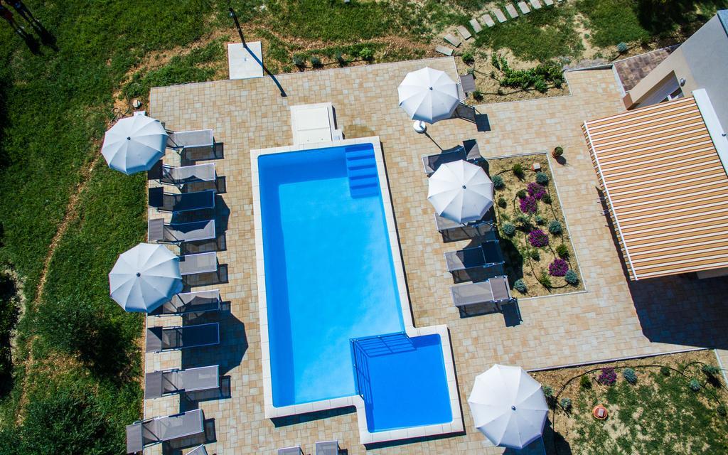 Apartments Viktorija Baška Екстериор снимка